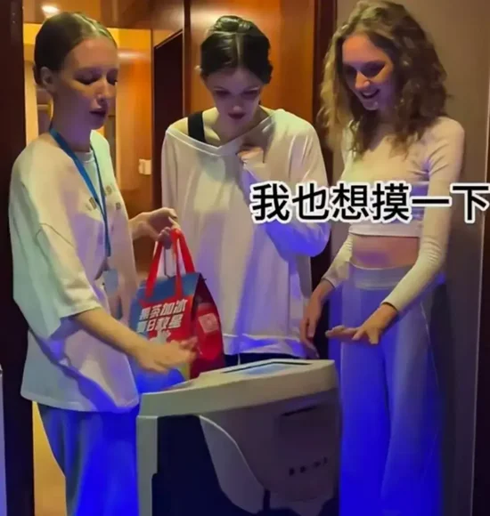怀远策略 云迹科技被3万家酒店捧上IPO，服务机器人的“收割期”到了吗？